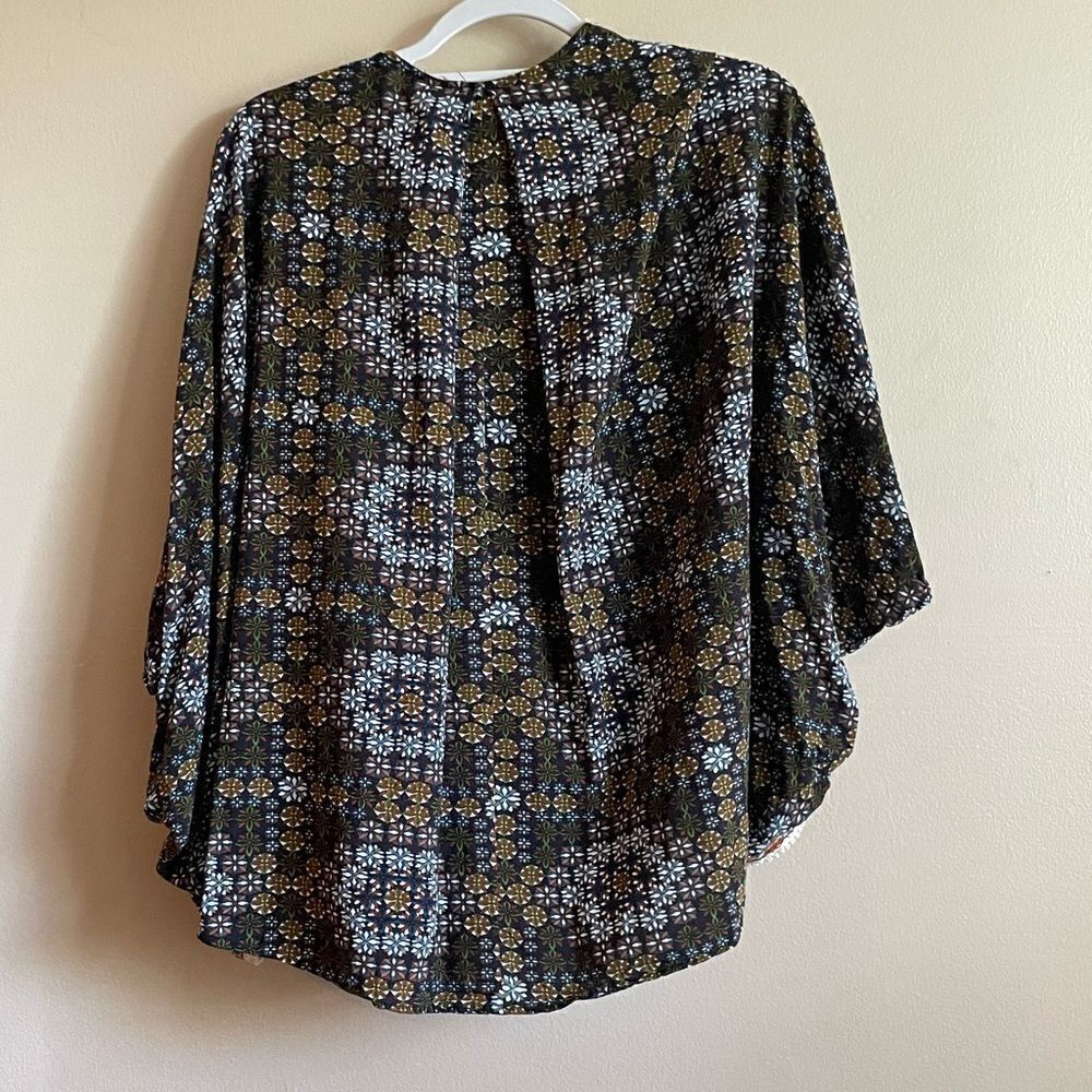 Umgee open front blouse - Picture 2 of 12